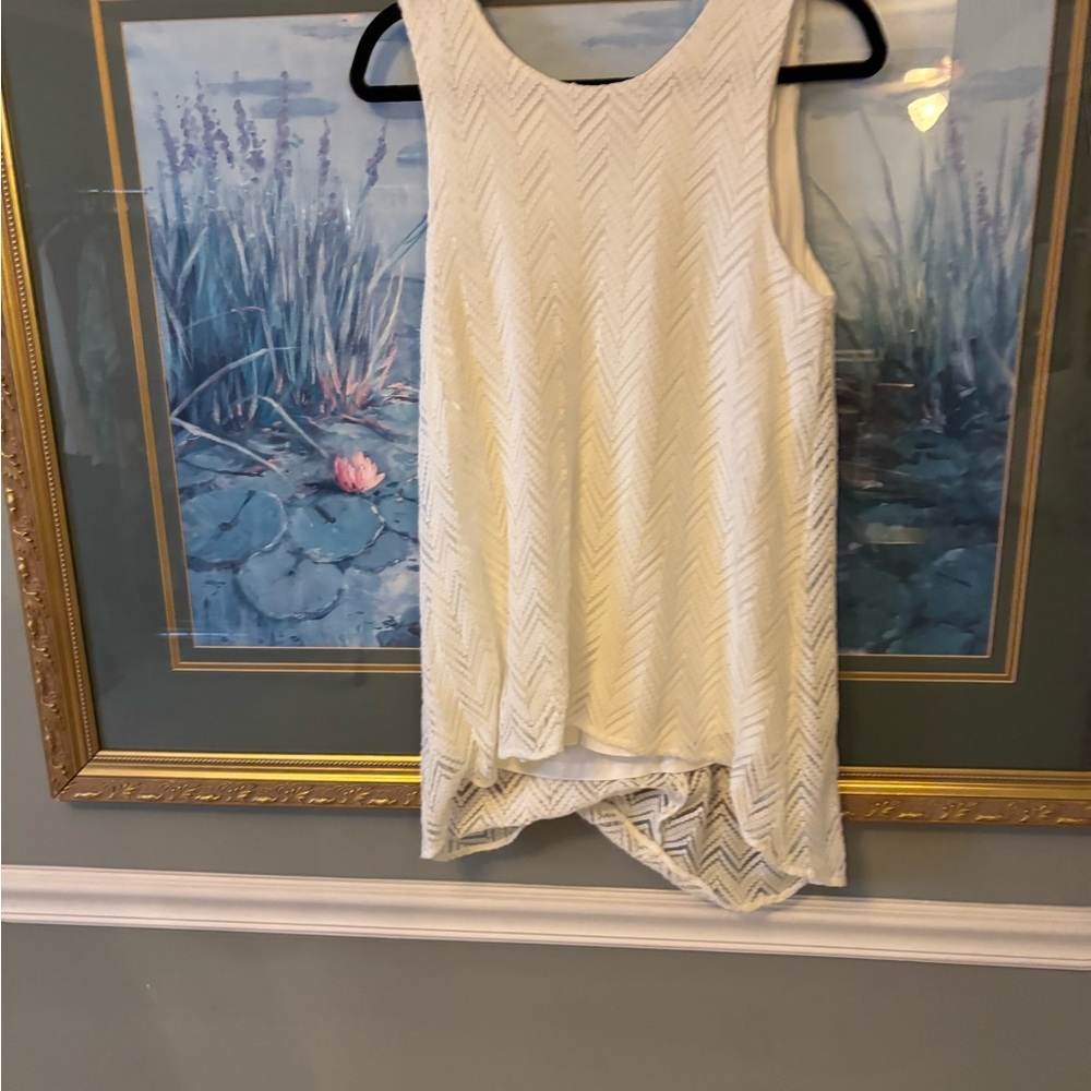 Vince Camuto White Sleeveless Top